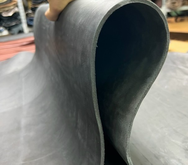 Краст Ременной Черный, без финиша, 3,5+ мм, средний размер 120 дм²